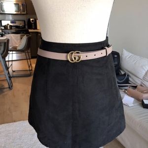 Women’s Gucci leather belt